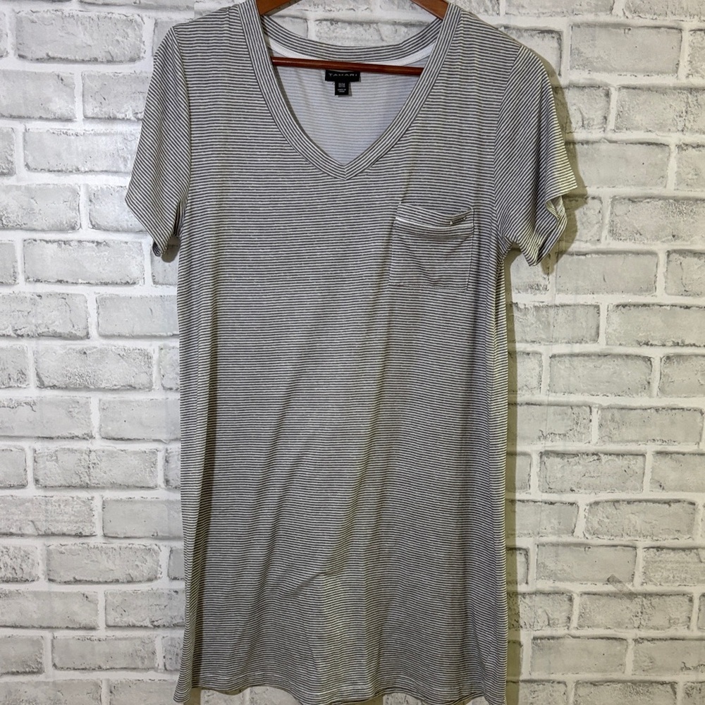 Tahari Gray and White Striped Top, size medium V-neck super soft